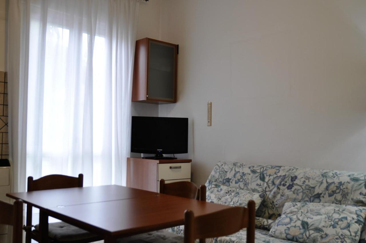 La Gardenia Vacanze Al Mare Диано Марина Екстериор снимка